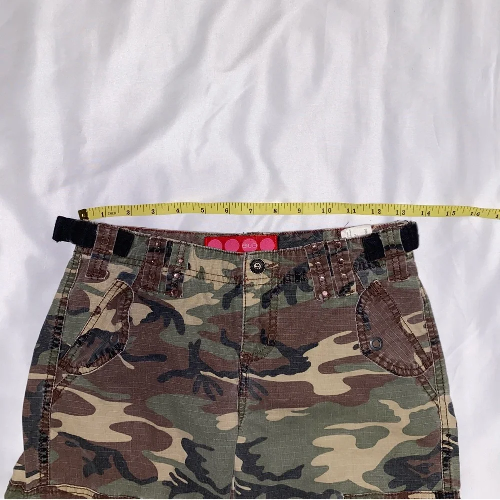 GLO jeans Women's Camo Cargo Capris - Green/Brown/Black - Picture 9 of 14